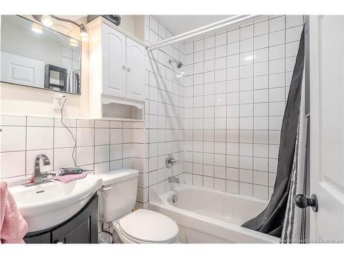 371 Royal Rd, Fredericton, NB 