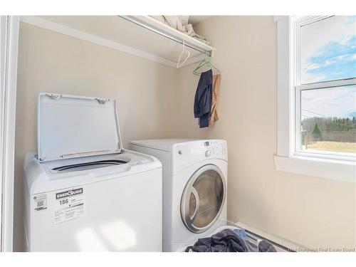 371 Royal Rd, Fredericton, NB 