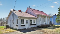 4220 Rue Lalande Mirabel, QC J7N 2Z4