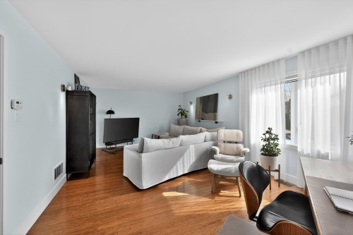 Family Room - 10805 Rue André-Mathieu, Mirabel, QC - Indoor