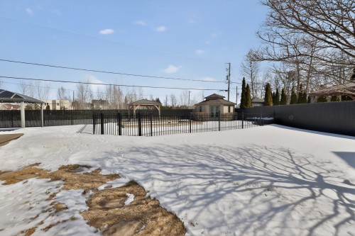 Courtyard - 10805 Rue André-Mathieu, Mirabel, QC - Outdoor