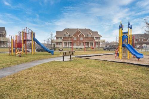 À proximité - 231 Rue De Barcelone, Dollard-Des-Ormeaux, QC - Outdoor