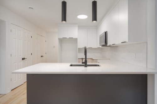 Cuisine - 231 Rue De Barcelone, Dollard-Des-Ormeaux, QC - Indoor Photo Showing Kitchen