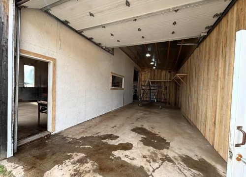 Garage - 4720 Ch. Brassard, Saint-Zénon, QC - Indoor Photo Showing Garage