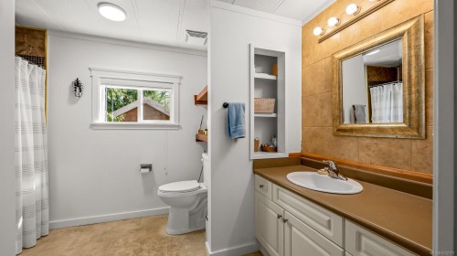 1798 Little River Rd, Comox, BC 