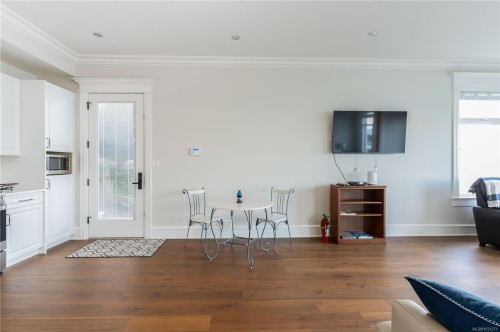 4585 Leyns Rd, Saanich, BC 