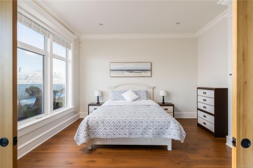4585 Leyns Rd, Saanich, BC 