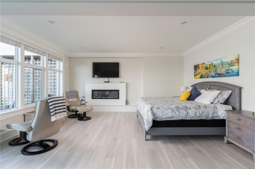 4585 Leyns Rd, Saanich, BC 