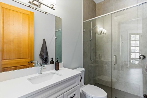 4585 Leyns Rd, Saanich, BC 
