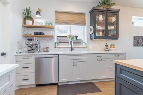 3155 Woodrush Dr, Duncan, BC 