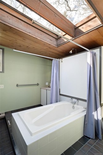 1168 Burnside Rd West, Saanich, BC 