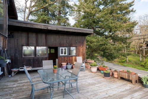 1168 Burnside Rd West, Saanich, BC 