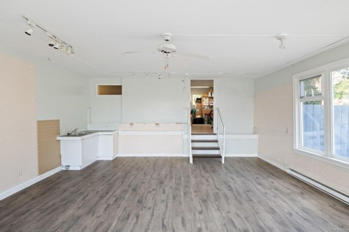 1168 Burnside Rd West, Saanich, BC 