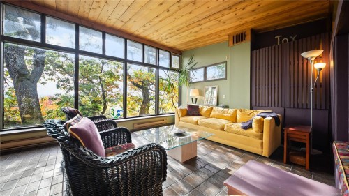 1168 Burnside Rd West, Saanich, BC 
