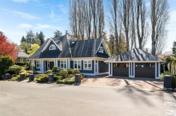 1174 South Valley Pl Saanich, BC V8Z 7Z1