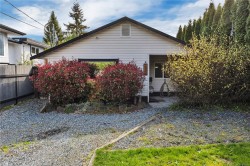 682 Bruce Ave Nanaimo, BC V9R 3Y7