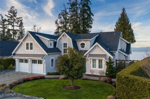 891 Bluffs Dr, Qualicum Beach, BC 