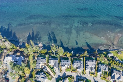 891 Bluffs Dr, Qualicum Beach, BC 