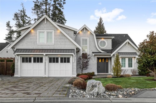 891 Bluffs Dr, Qualicum Beach, BC 