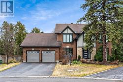 23 PINECONE TRAIL Ottawa, ON K2S 1E1