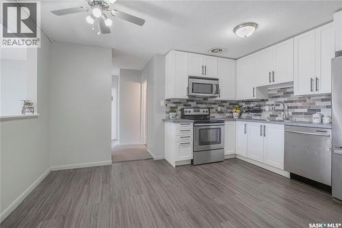 32 3113 7Th Street E, Saskatoon, SK - Indoor Photo Showing Kitchen