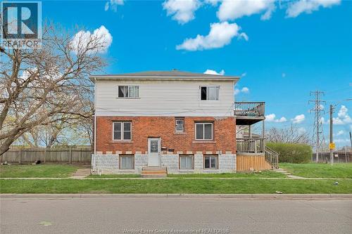 1398 ROONEY  Windsor, ON N9B 1K7