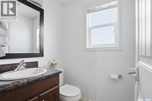 842 Stensrud Road, Saskatoon, SK - Indoor Photo Showing Bathroom