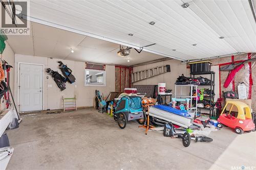842 Stensrud Road, Saskatoon, SK - Indoor Photo Showing Garage