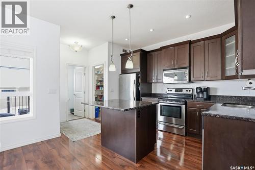 842 Stensrud Road, Saskatoon, SK - Indoor Photo Showing Kitchen