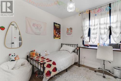 64 Foxacre Row, Brampton, ON - Indoor Photo Showing Bedroom