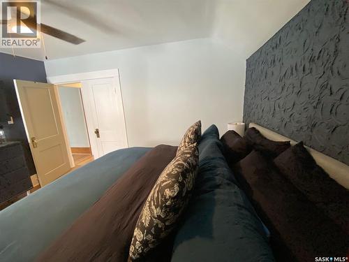 216 Second Avenue N, Yorkton, SK - Indoor Photo Showing Bedroom