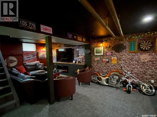 216 Second Avenue N, Yorkton, SK - Indoor