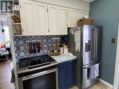 216 Second Avenue N, Yorkton, SK - Indoor Photo Showing Kitchen