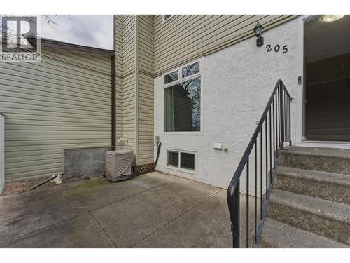 2100 43 Avenue Unit# 205  Vernon, BC V1T 3K5