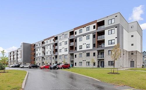 311-2550 SANDWICH WEST Parkway  Lasalle, ON N9H 0M2