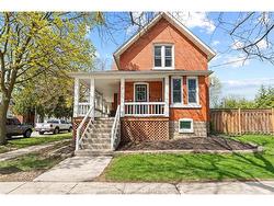 3 LYON Tilbury, ON N0P 2L0