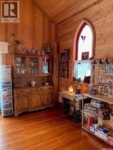 222 1St Avenue, Glaslyn, SK - Indoor Photo Showing Other Room
