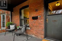 19 FERN AVENUE Toronto, ON M6R 1J9