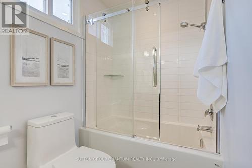 Family Bathroom - 1166 Geran Crescent, Mississauga, ON - Indoor Photo Showing Bathroom