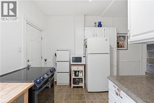 309 Mary Street, Hamilton, ON - Indoor Photo Showing Kitchen