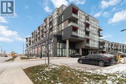 5220 DUNDAS Street Unit# D422  Burlington, ON L7L 0J4