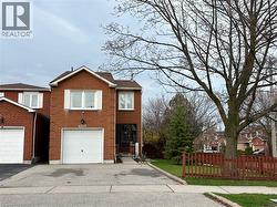 4313 LEE Drive Mississauga, ON L4W 4A9
