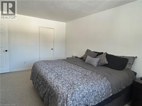 36 Angela Crescent, Cambridge, ON - Indoor Photo Showing Bedroom