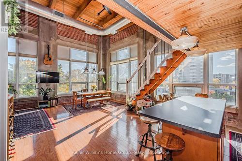 302 - 26 ONTARIO STREET  Guelph (St. Patrick's Ward), ON N1E 7K1