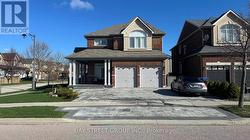 201 BILBROUGH STREET Aurora, ON L4G 7X1