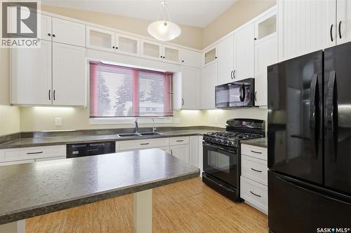 117 Mount Allison Crescent, Saskatoon, SK - Indoor Photo Showing Kitchen With Double Sink