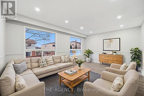 416 Hansen Road N, Brampton, ON - Indoor Photo Showing Living Room