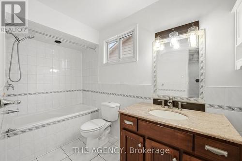 416 Hansen Road N, Brampton, ON - Indoor Photo Showing Bathroom