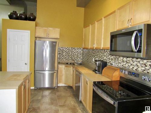 5023  50 St, Barrhead, AB 