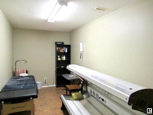 5023  50 St, Barrhead, AB 